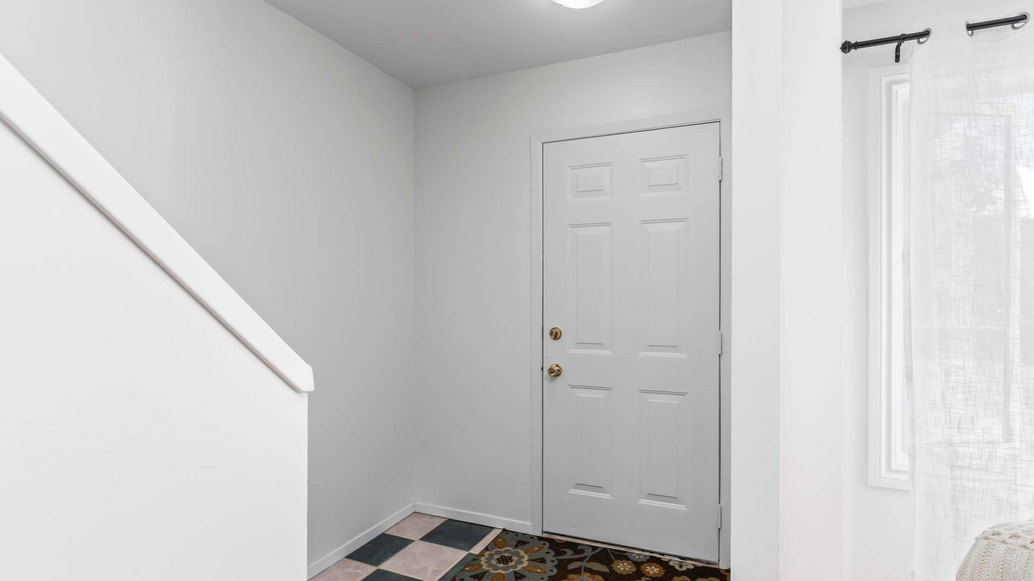 London South, ON N6C 5H5,320 WESTMINSTER AVE #40