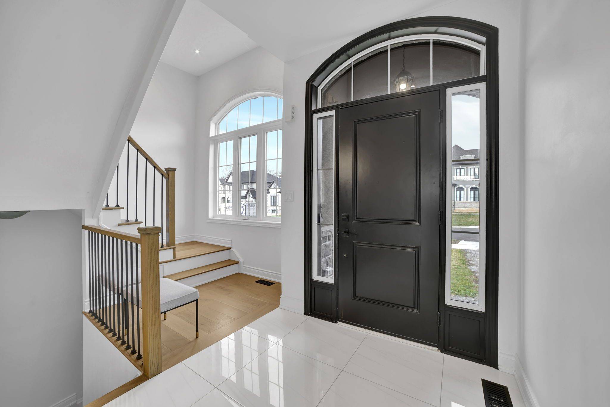 Hamilton, ON L9G 0G3,24 Cesar PL