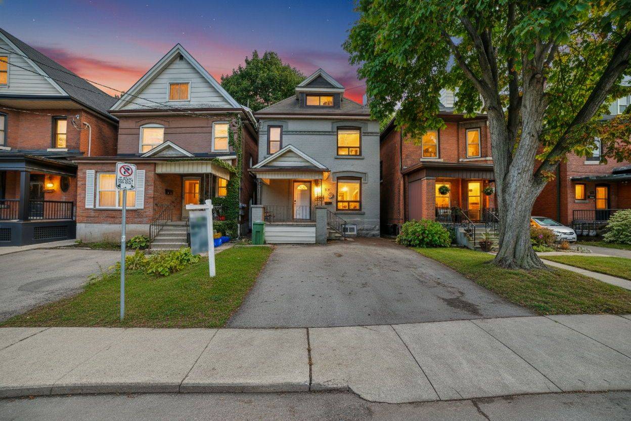 Hamilton, ON L8M 2S3,97 Garfield AVE S