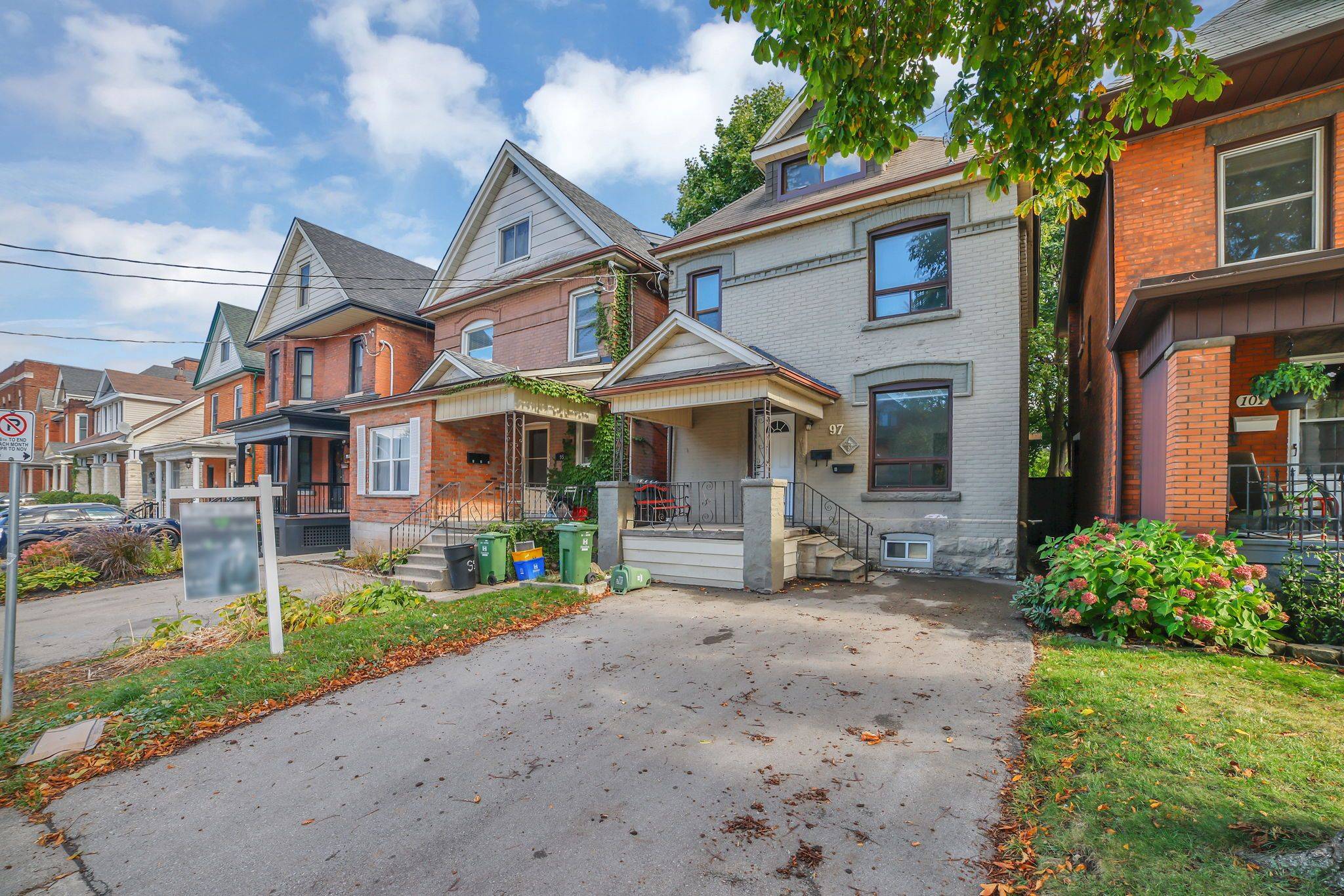 Hamilton, ON L8M 2S3,97 Garfield AVE S