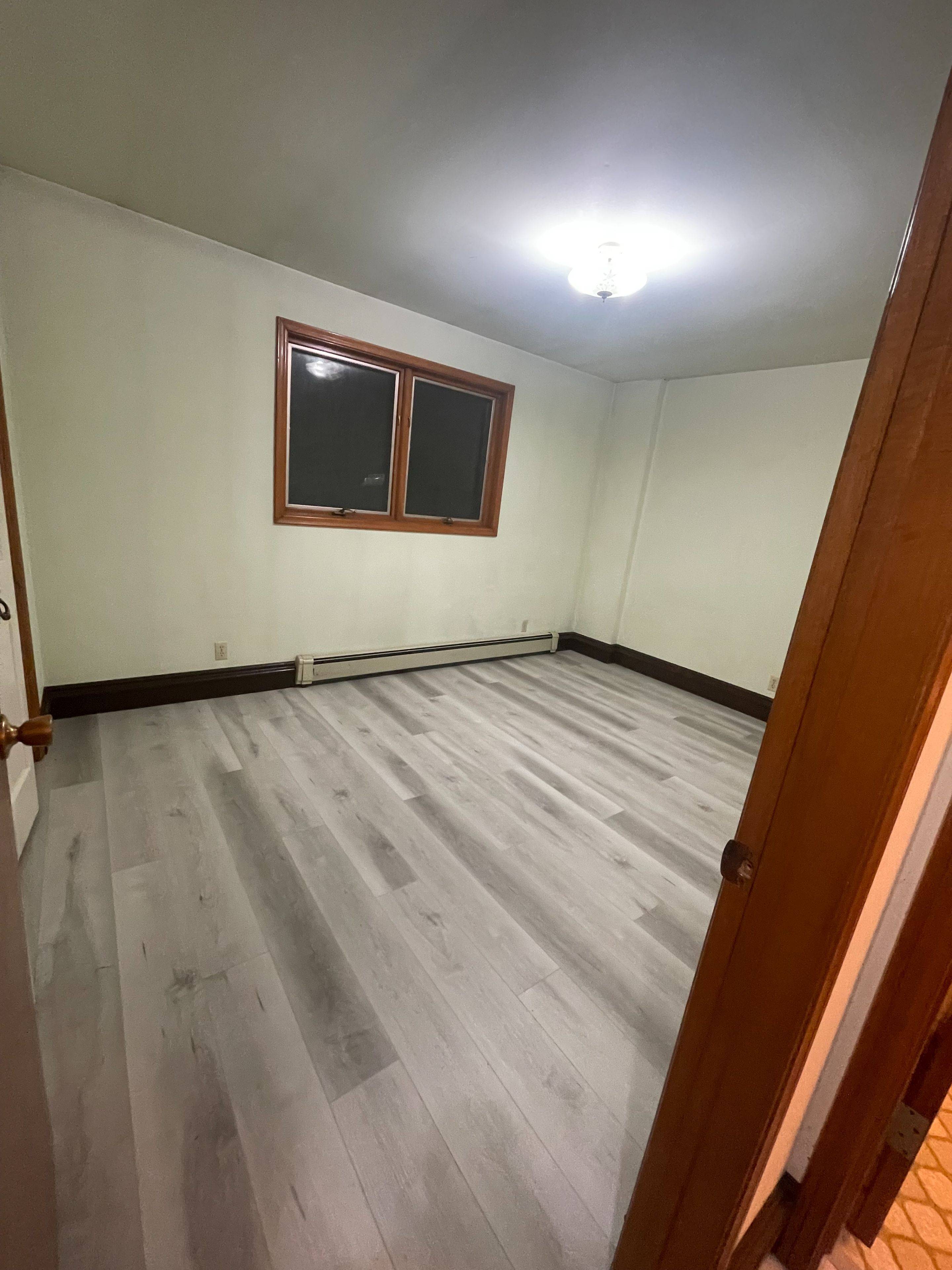 London East, ON N5V 1Y6,1709 Hansuld ST