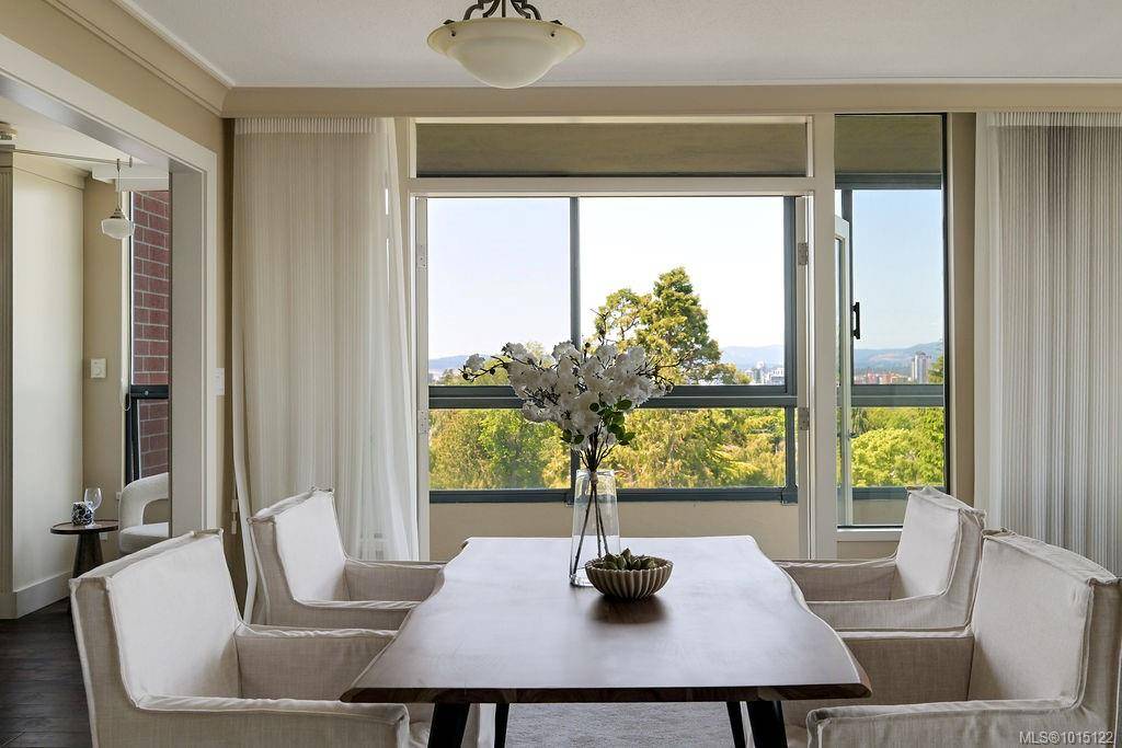 Victoria, BC V8S 3T4,1033 Belmont Ave #405