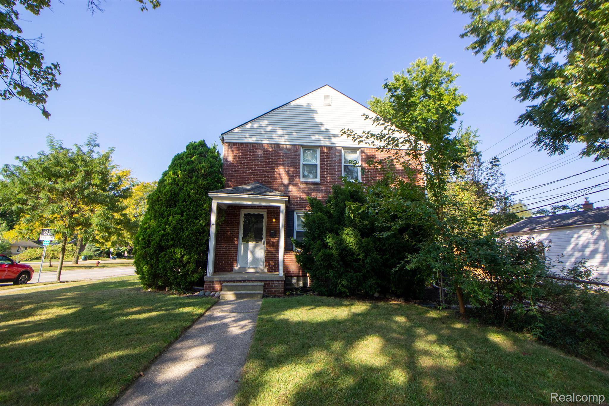 Royal Oak, MI 48067,1031 E 4TH ST