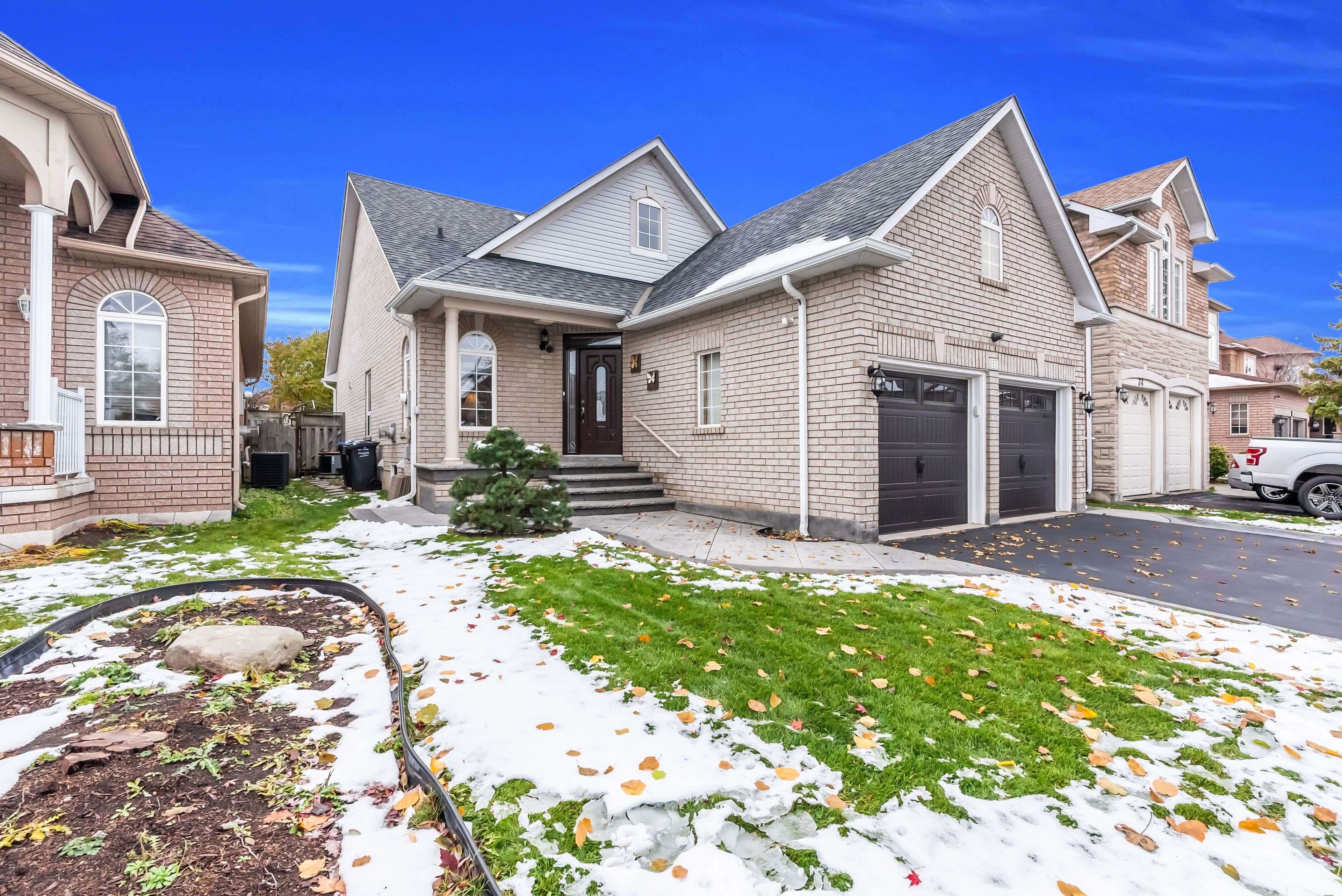 Brampton, ON L7A 1K3,32 Robertson Davies DR