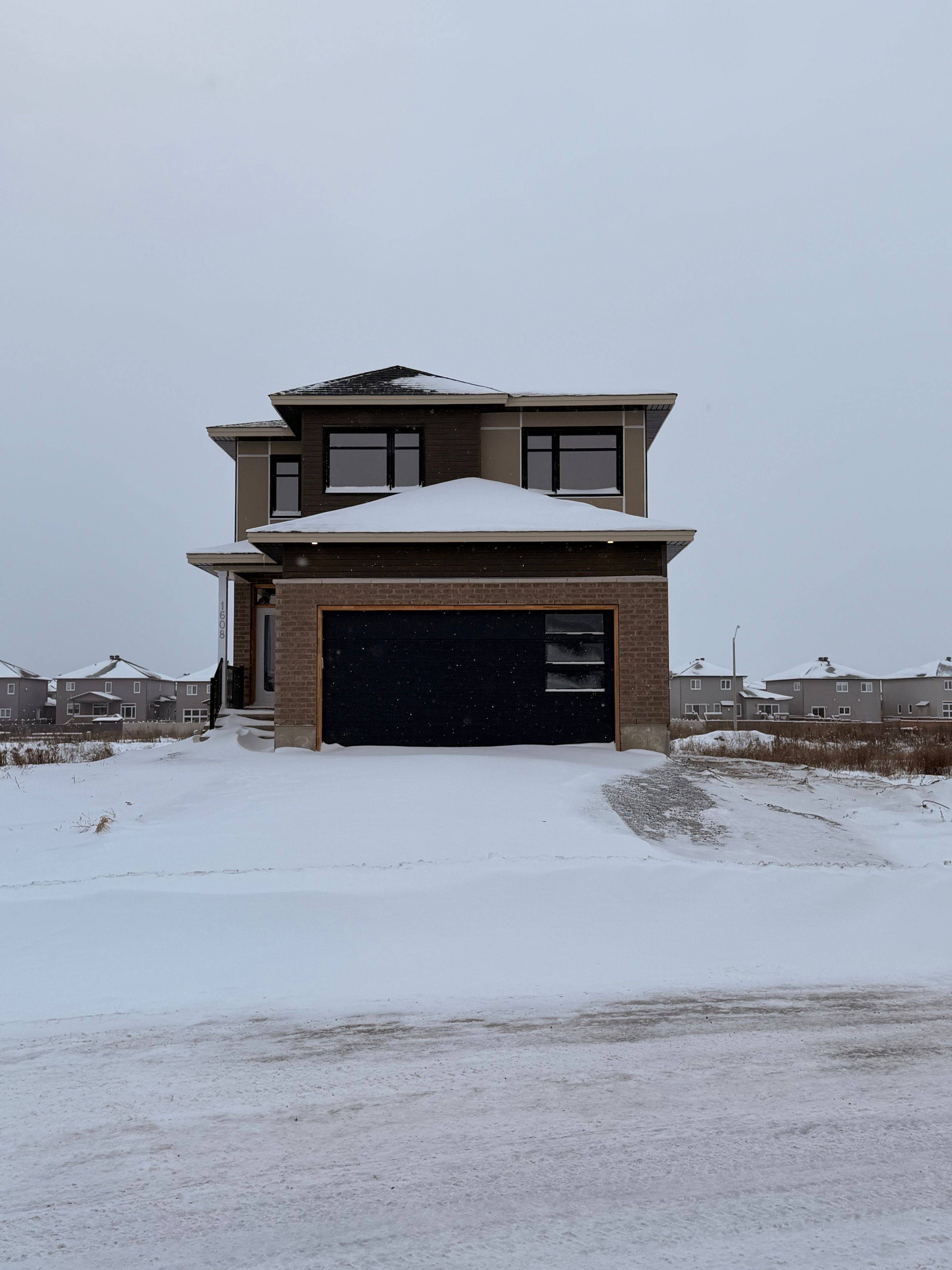 Russell, ON K4R 0L6,1608 Quarry ST