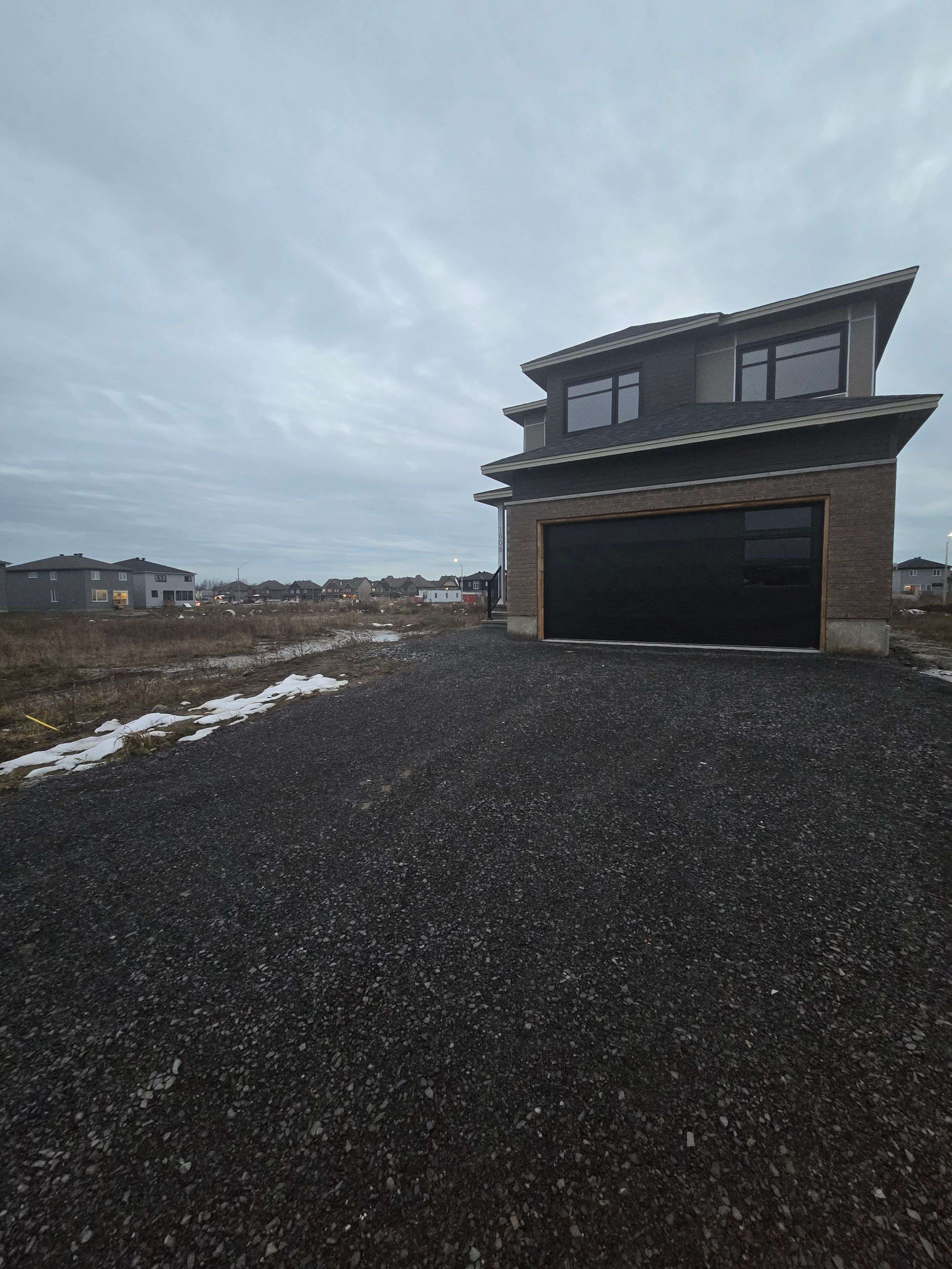 Russell, ON K4R 0L6,1608 Quarry ST