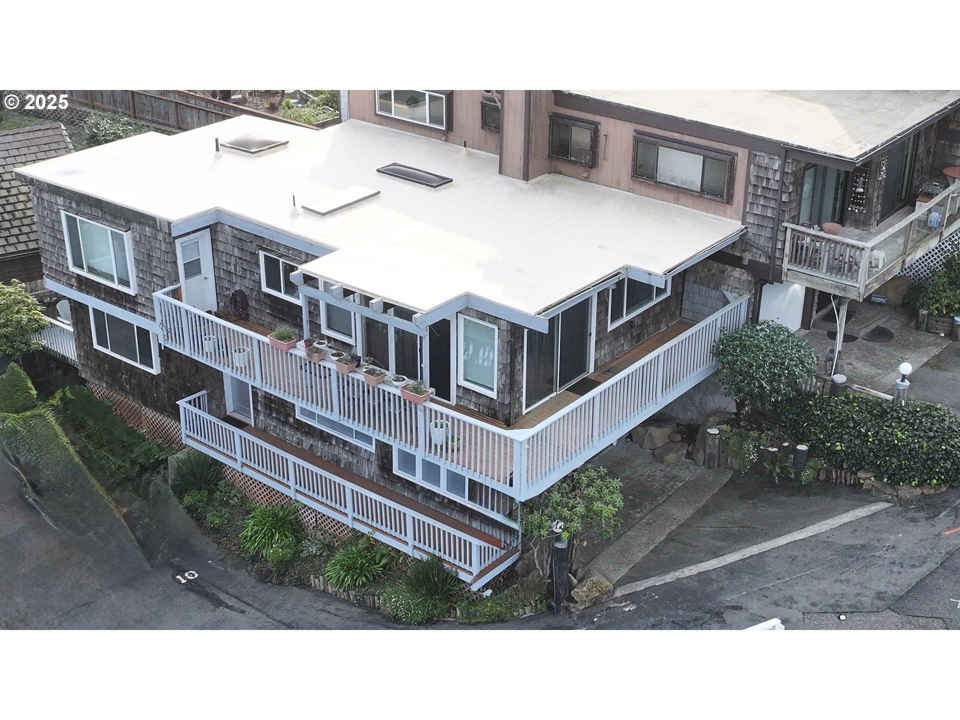 Brookings, OR 97415,222 DEL NORTE LN #8