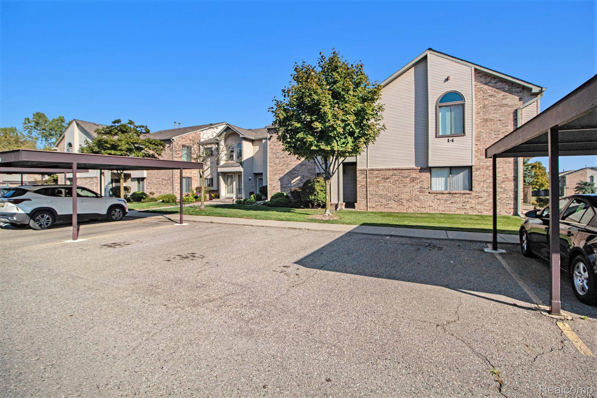 Canton, MI 48187,42771 Lilley Pointe DR