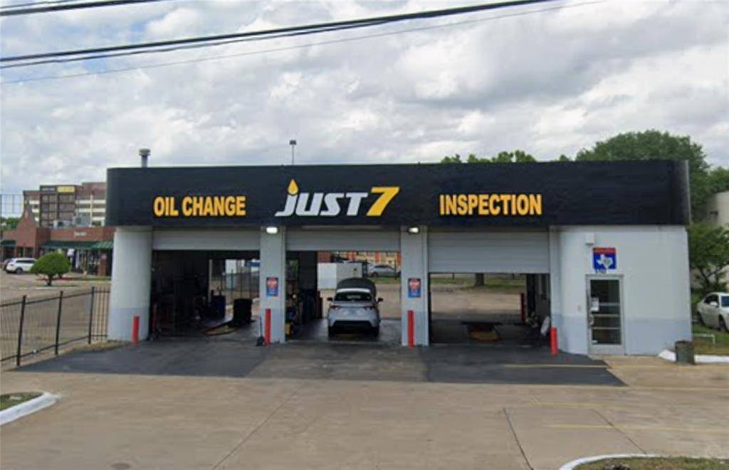 Dallas, TX 75228,5763 Samuell Boulevard