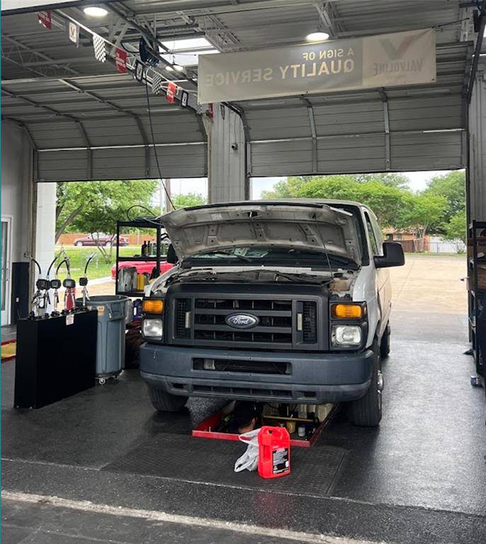 Dallas, TX 75228,5763 Samuell Boulevard