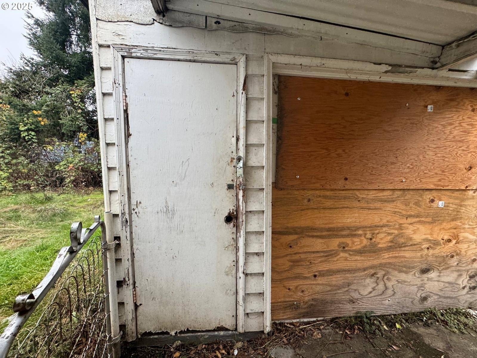 Portland, OR 97266,8923 SE CLINTON ST