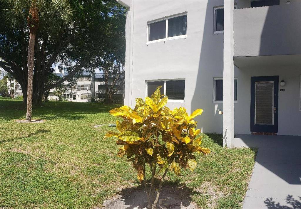 Margate, FL 33063,7897 Golf Circle Dr #112