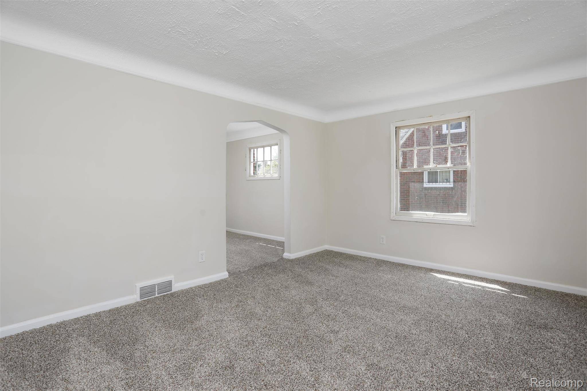 Detroit, MI 48221,7405-7407 Curtis ST