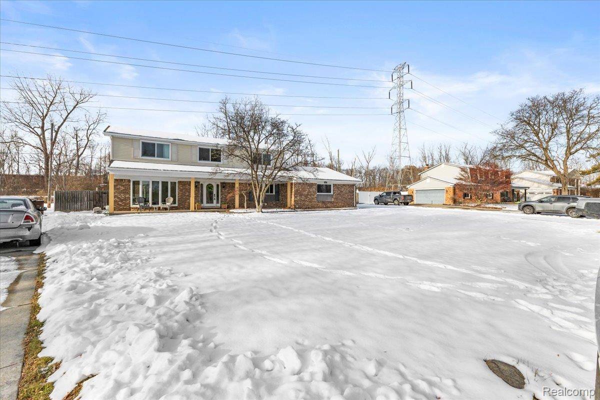 Utica, MI 48316,5091 Vincent TRL