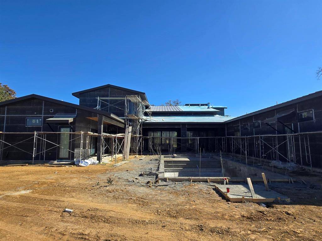 Southlake, TX 76092,300 Shady Oaks Drive