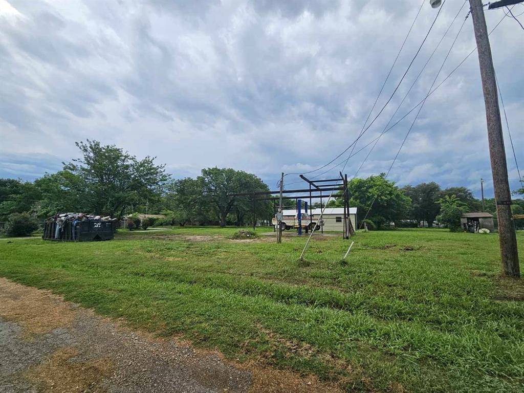 Seven Points, TX 75143,1067 Red Bird