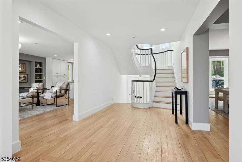 Morris Twp., NJ 07960,284 Mendham Rd