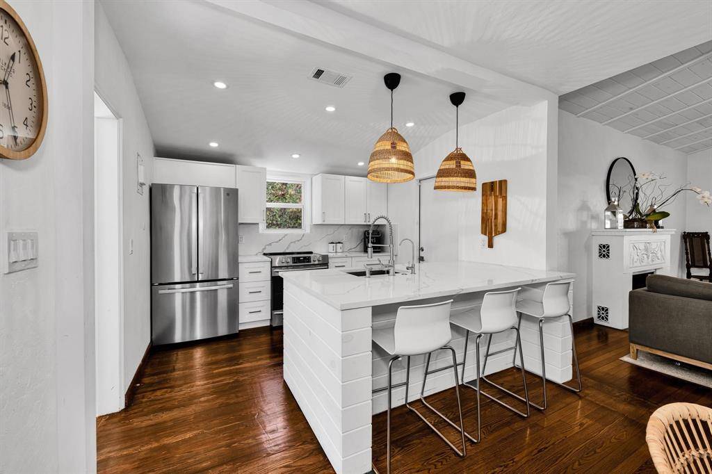 Fort Lauderdale, FL 33301,1636 NE 4th Ct