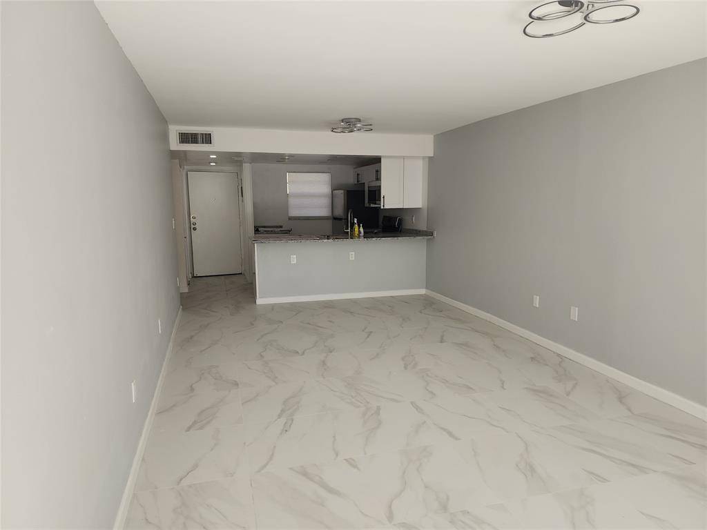 Fort Lauderdale, FL 33324,485 N Pine Island Rd