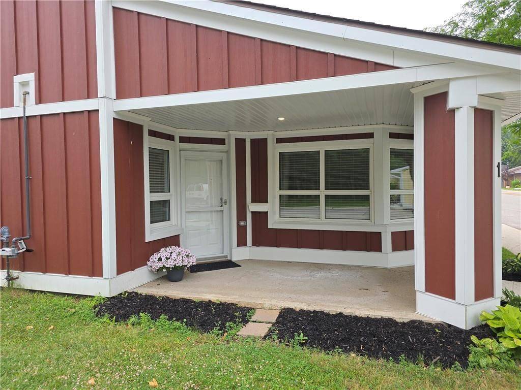 Hamilton, ON L9B 1T8,1 Szollosy CIR