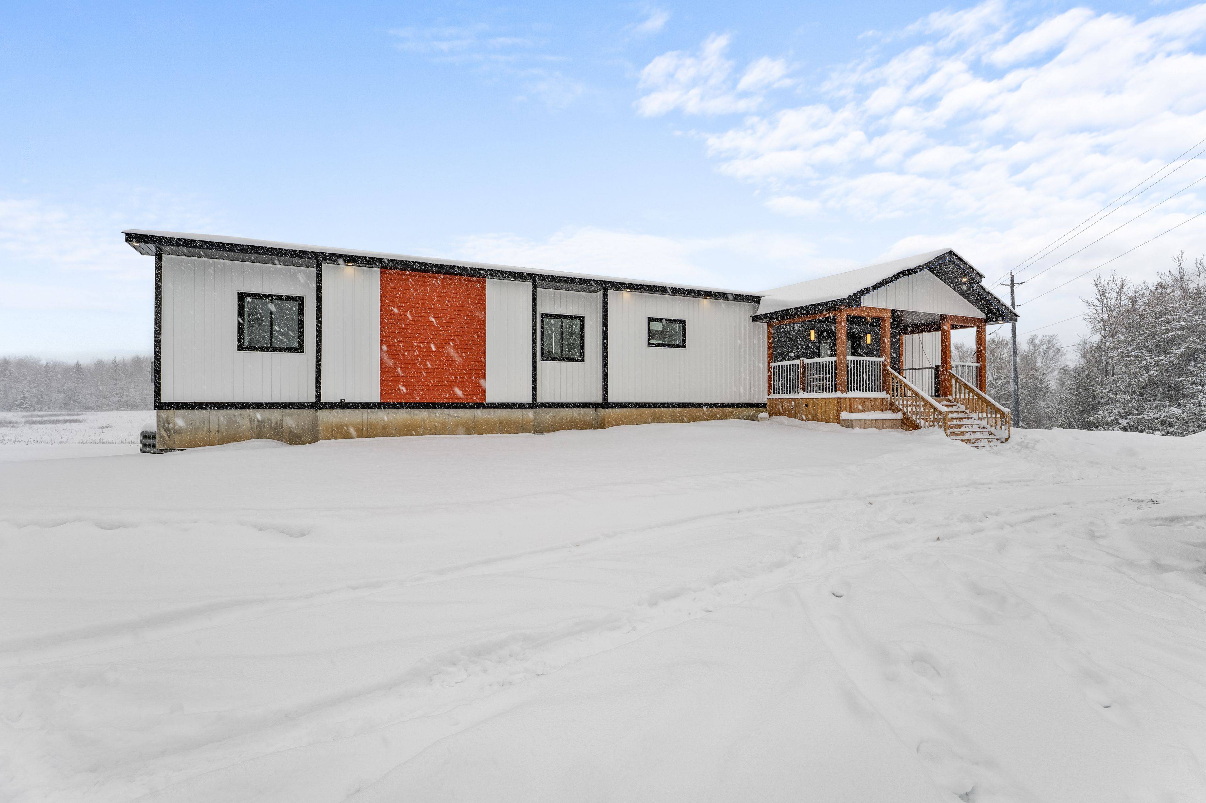 Kawartha Lakes, ON K0M 1N0,1062 Northline RD