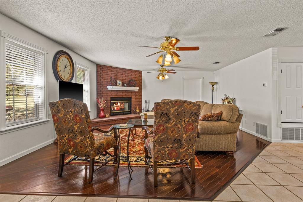 Omaha, TX 75571,1227 County Road 3327