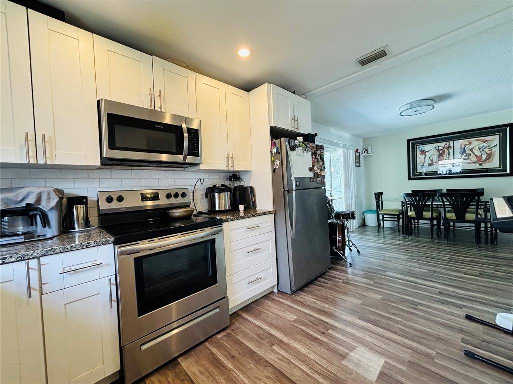 North Lauderdale, FL 33068,426 SW 79th Ter