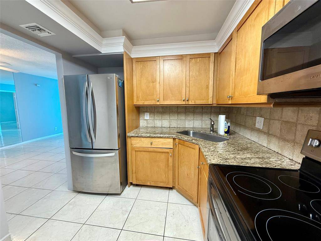 Pompano Beach, FL 33062,101 Briny Ave #1606