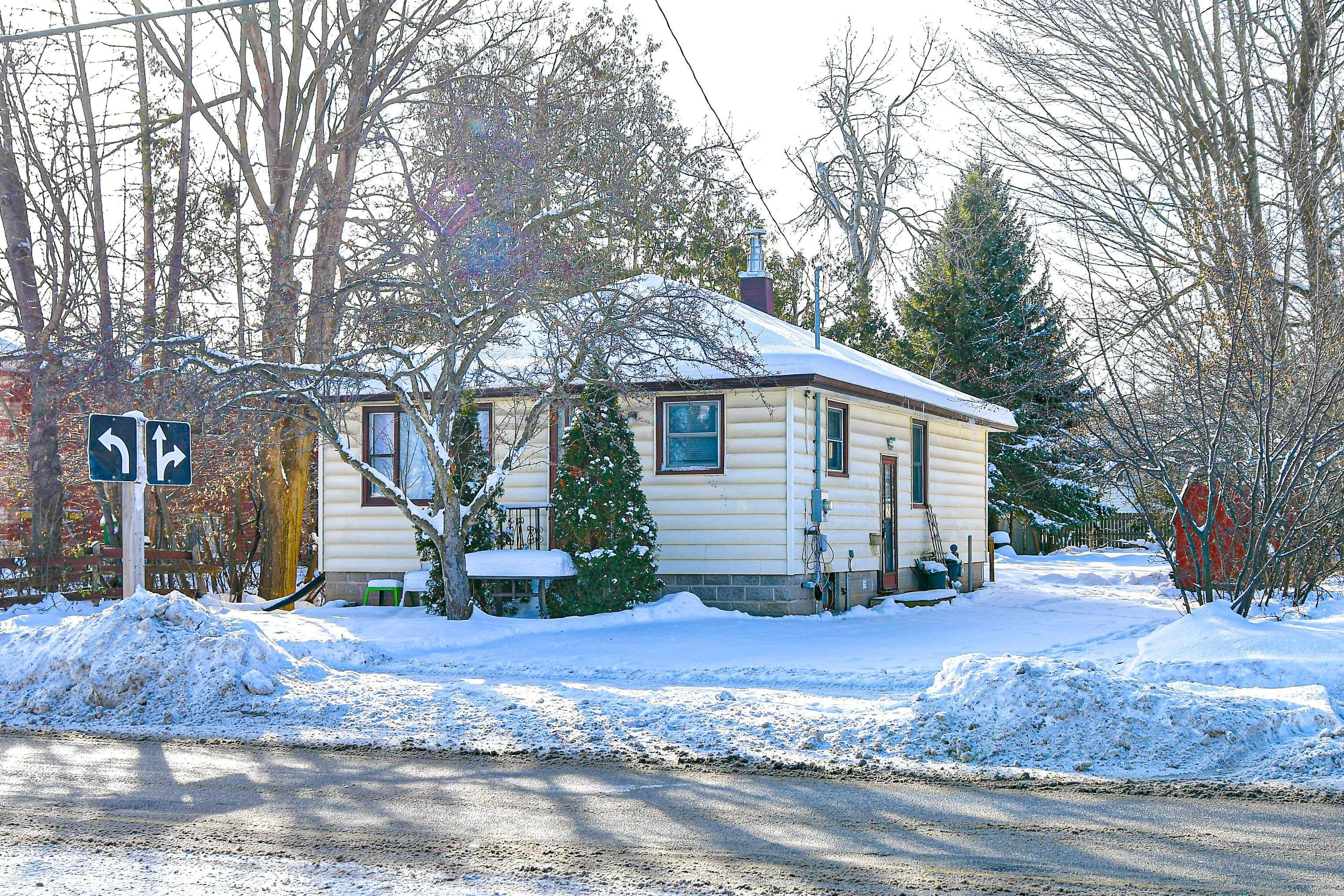 Orillia, ON L3V 6B9,95 Westmount DR N