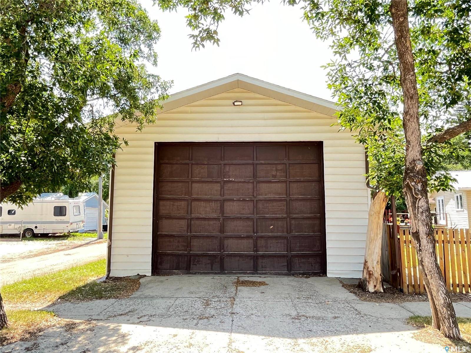 Maple Creek, SK S0N 1N0,202 Hood STREET