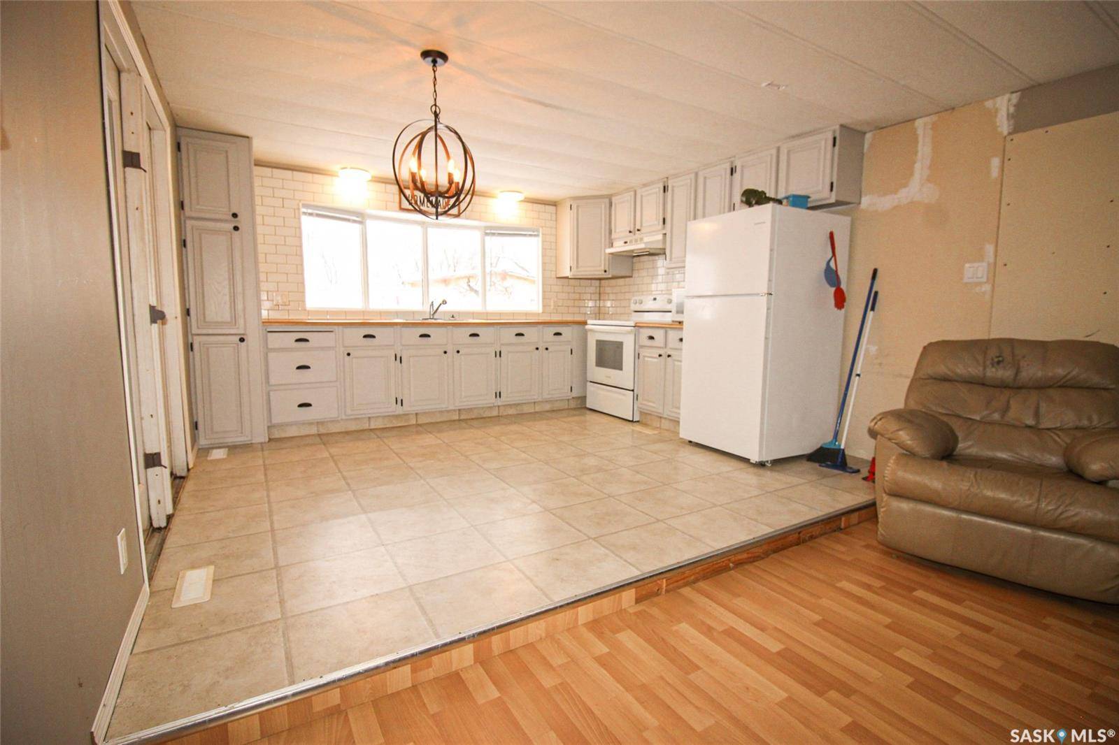 Simmie, SK S0N 2N0,513-515 2nd AVENUE S