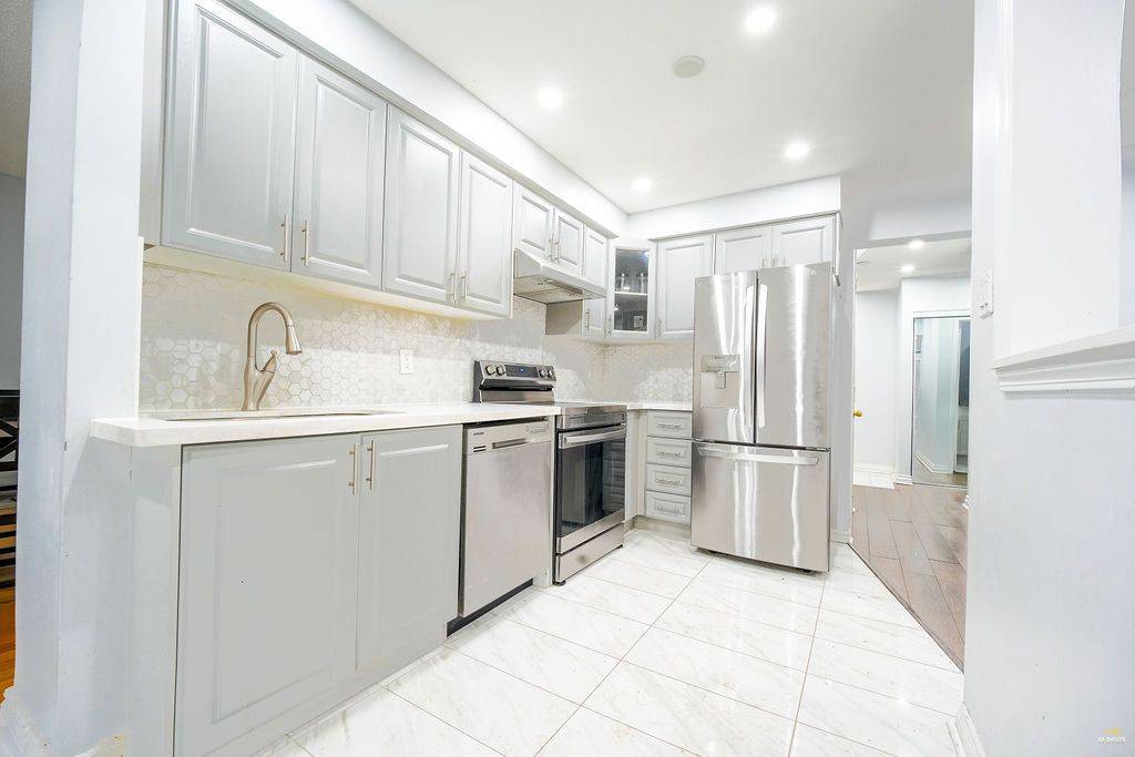 Orangeville, ON L9W 4P7,181 Lisa Marie DR