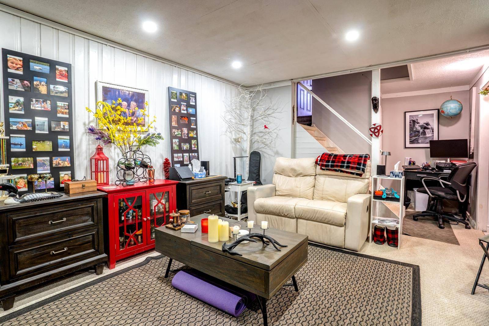 Brampton, ON L6S 3L4,48 Lawndale CRES #Lower