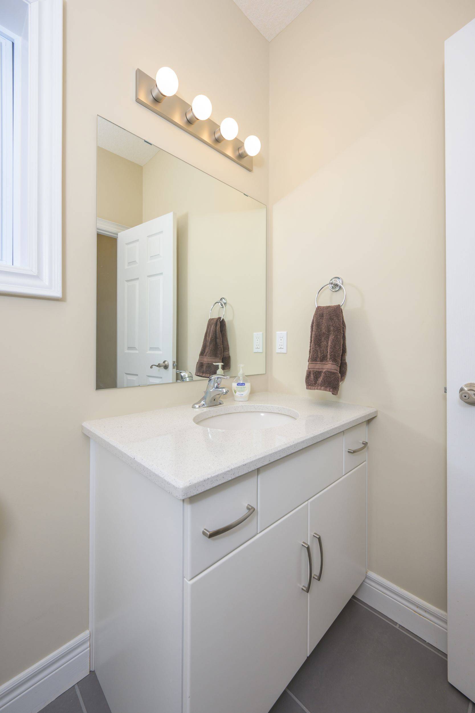 London North, ON N6G 0P3,88 Bradwell Chase