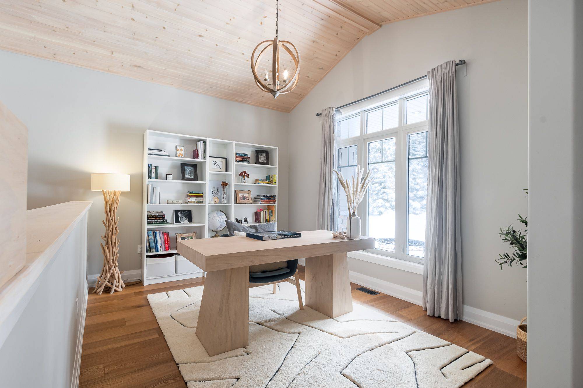 Huntsville, ON P1H 1S4,744 North Mary Lake RD