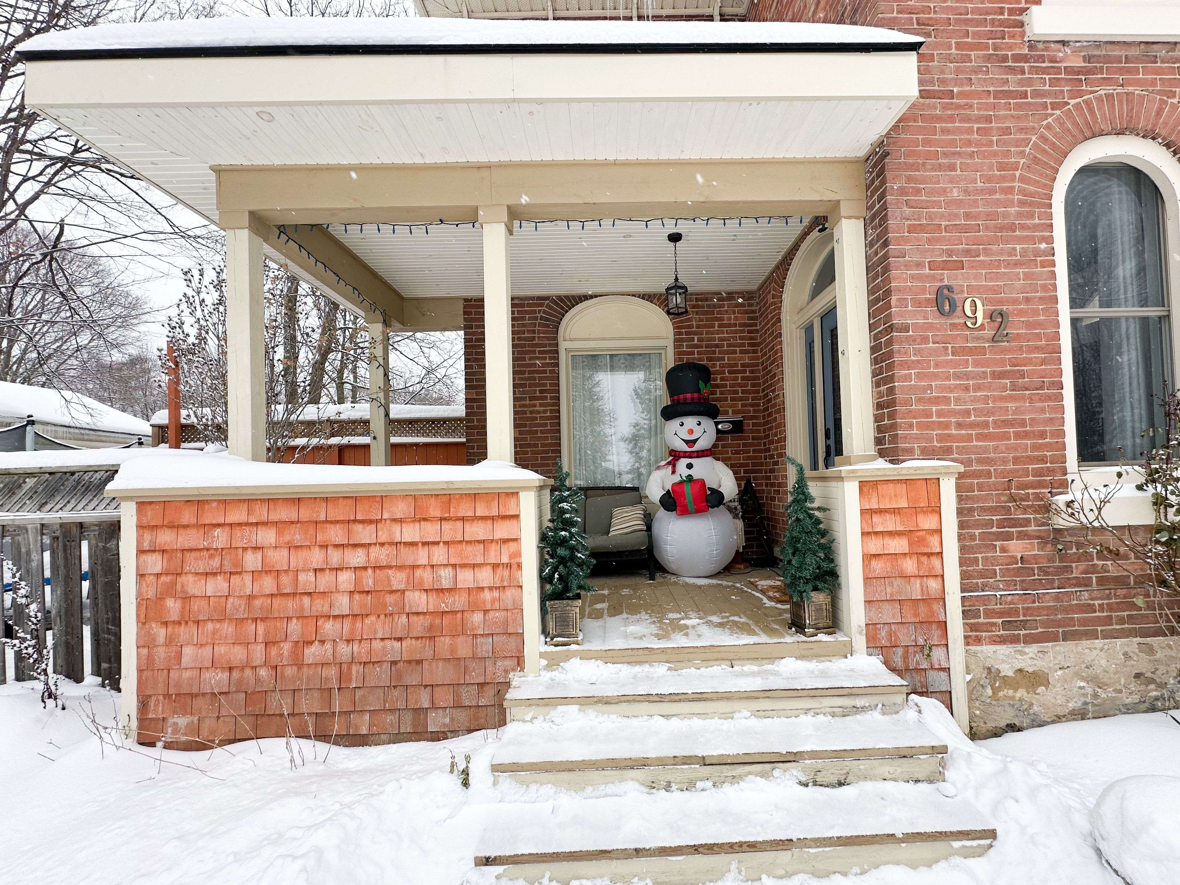 Owen Sound, ON N4K 1X4,692 15th ST E