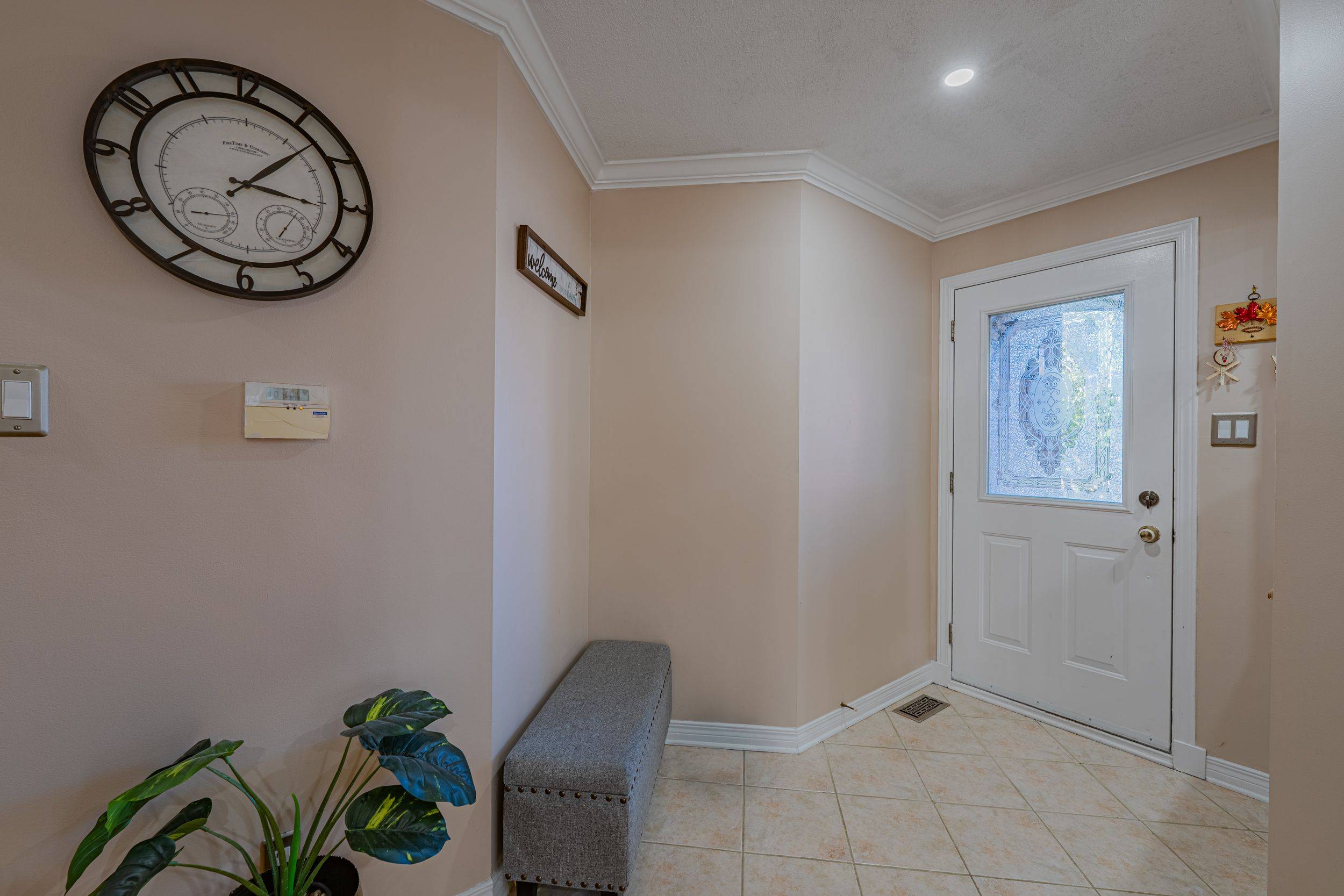 Barrhaven, ON K2J 4Z3,17 Rodeo DR