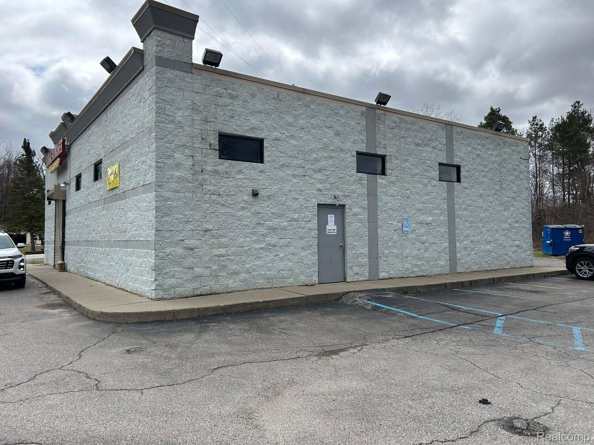 Clio, MI 48420,1372 E LAKE RD