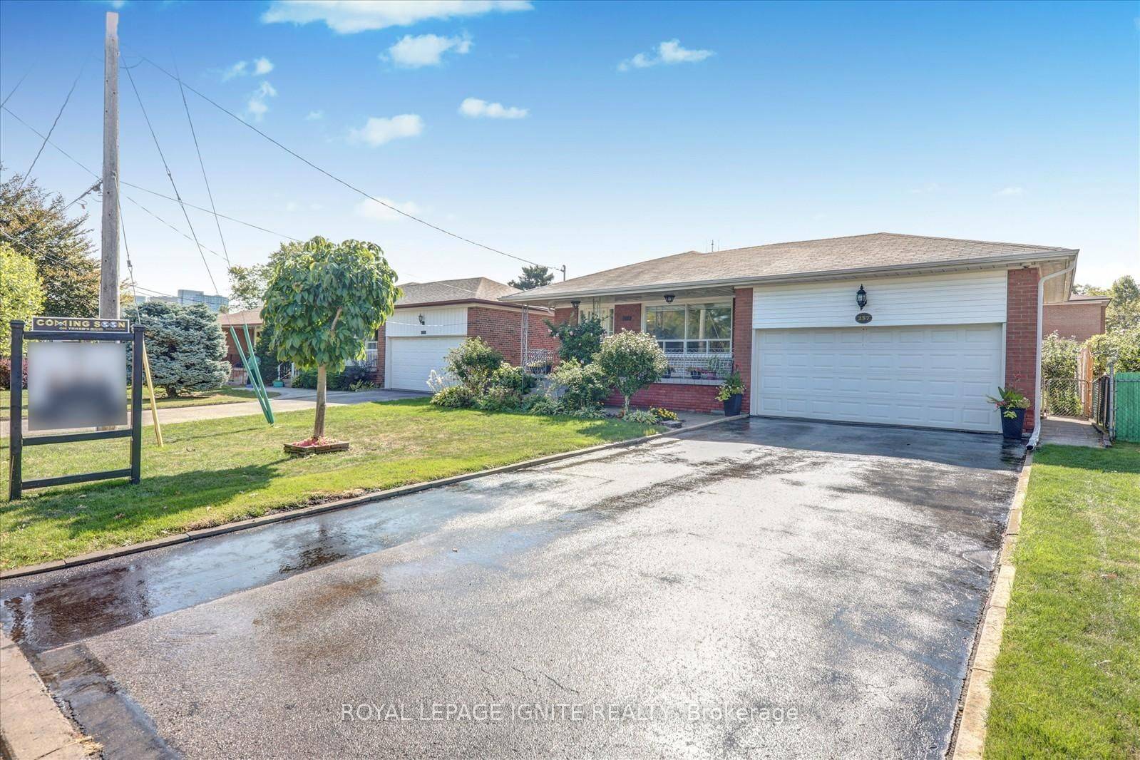 Toronto C07, ON M2M 1B8,237 Blake AVE