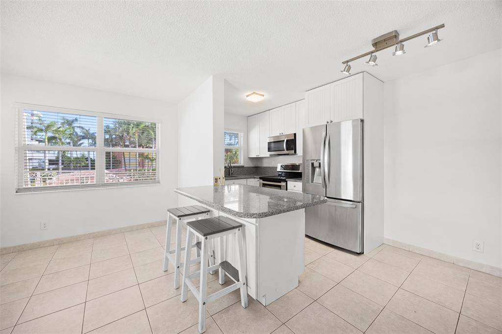 Fort Lauderdale, FL 33305,2131 N Ocean Blvd #17