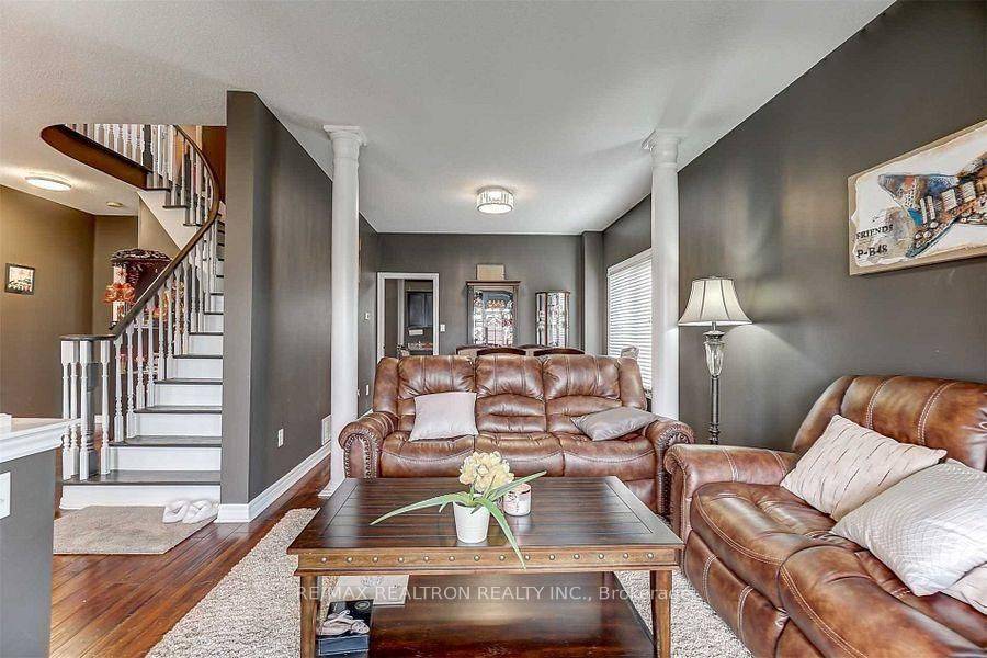 Barrie, ON L4N 0Z9,416 Mapleton AVE