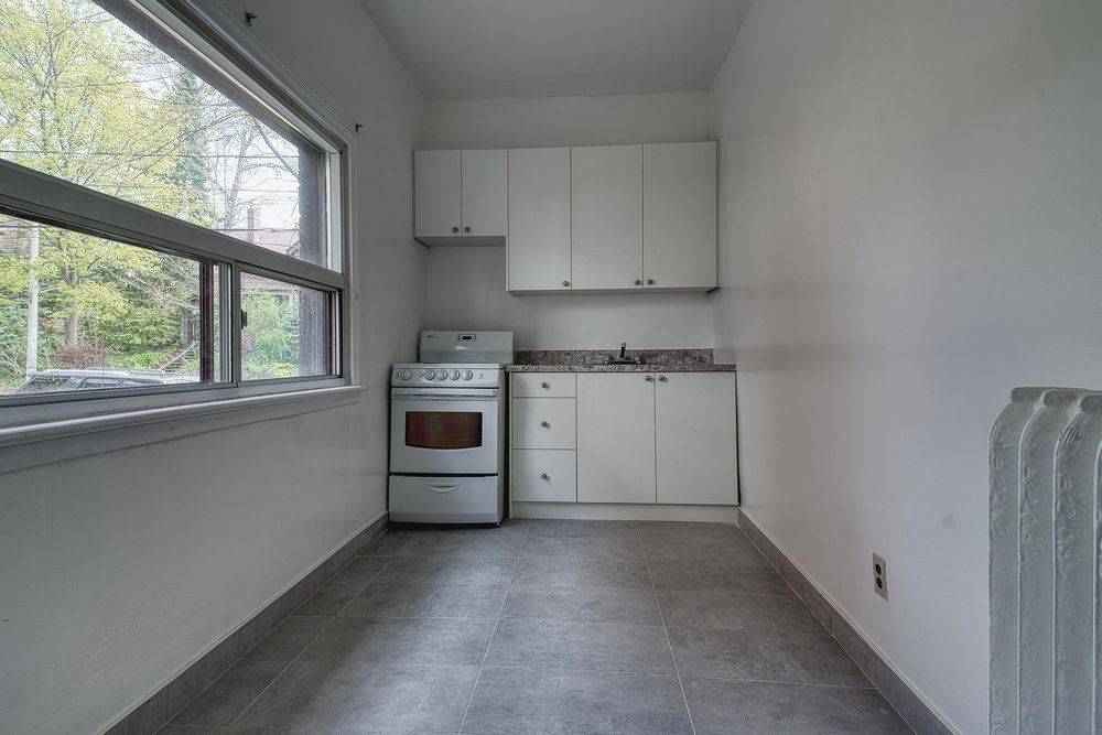 Toronto W02, ON M6P 2G1,24 Indian Road CRES