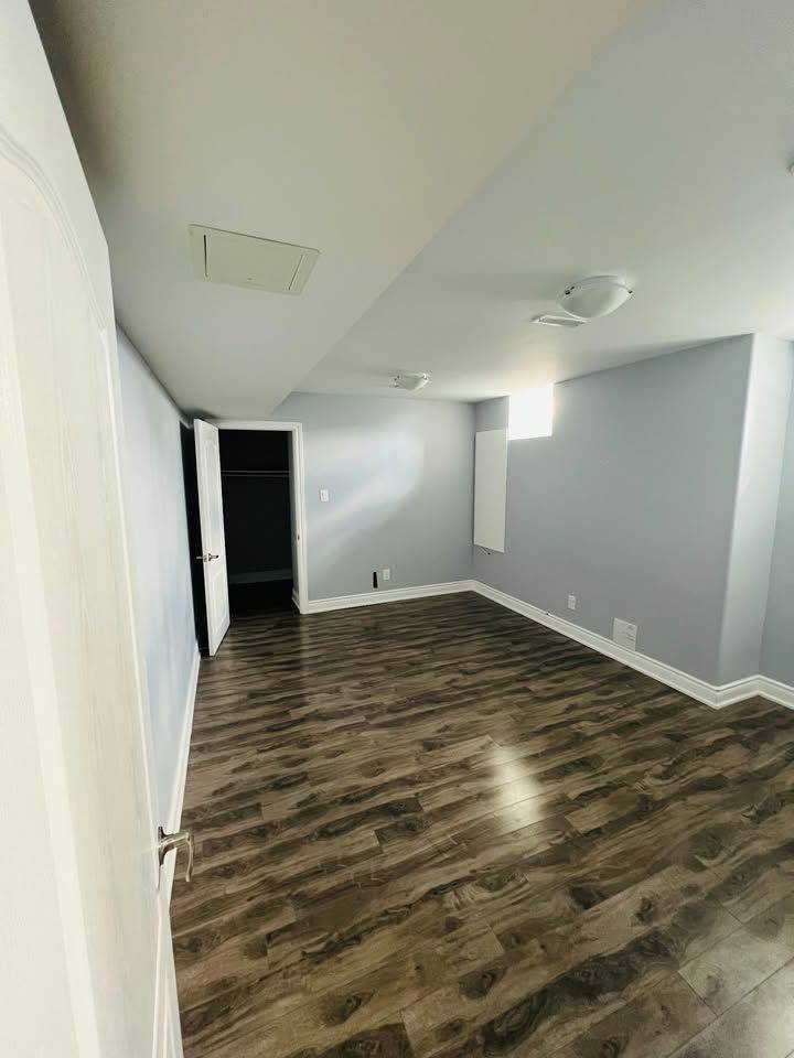 Brampton, ON L6Y 5V3,14 Nightland CT #Basement