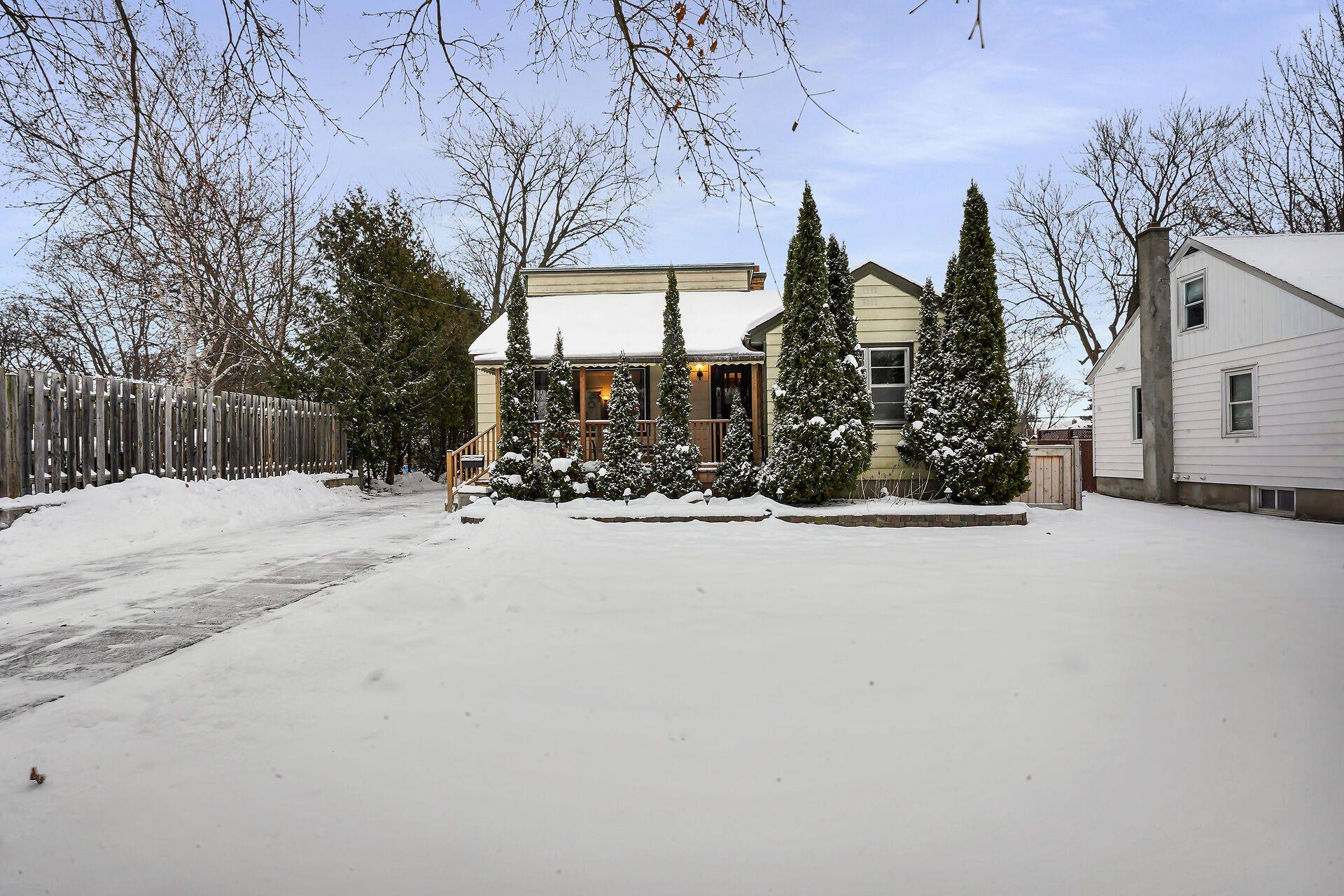 London East, ON N5W 2L4,1885 Churchill AVE