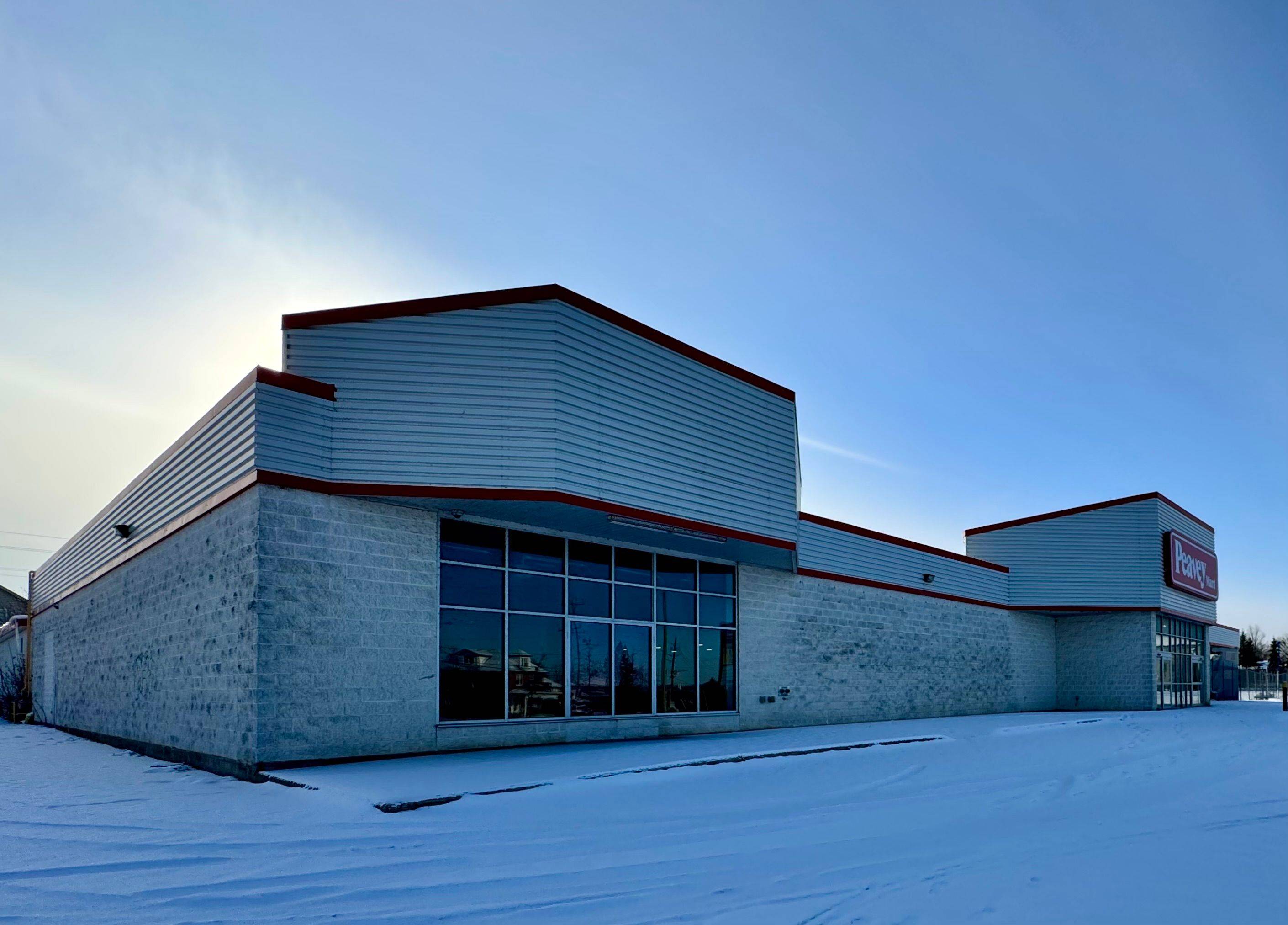 Peterborough, ON K9J 7P7,147 Lansdowne ST E