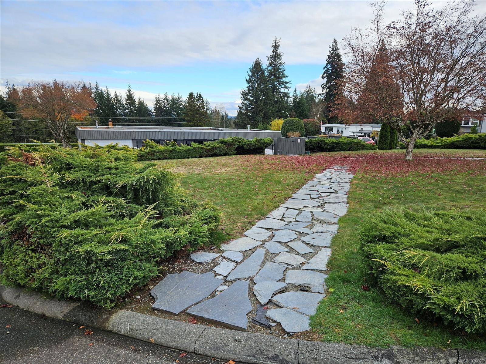 Ladysmith, BC V9G 1X2,10980 Westdowne Rd #26