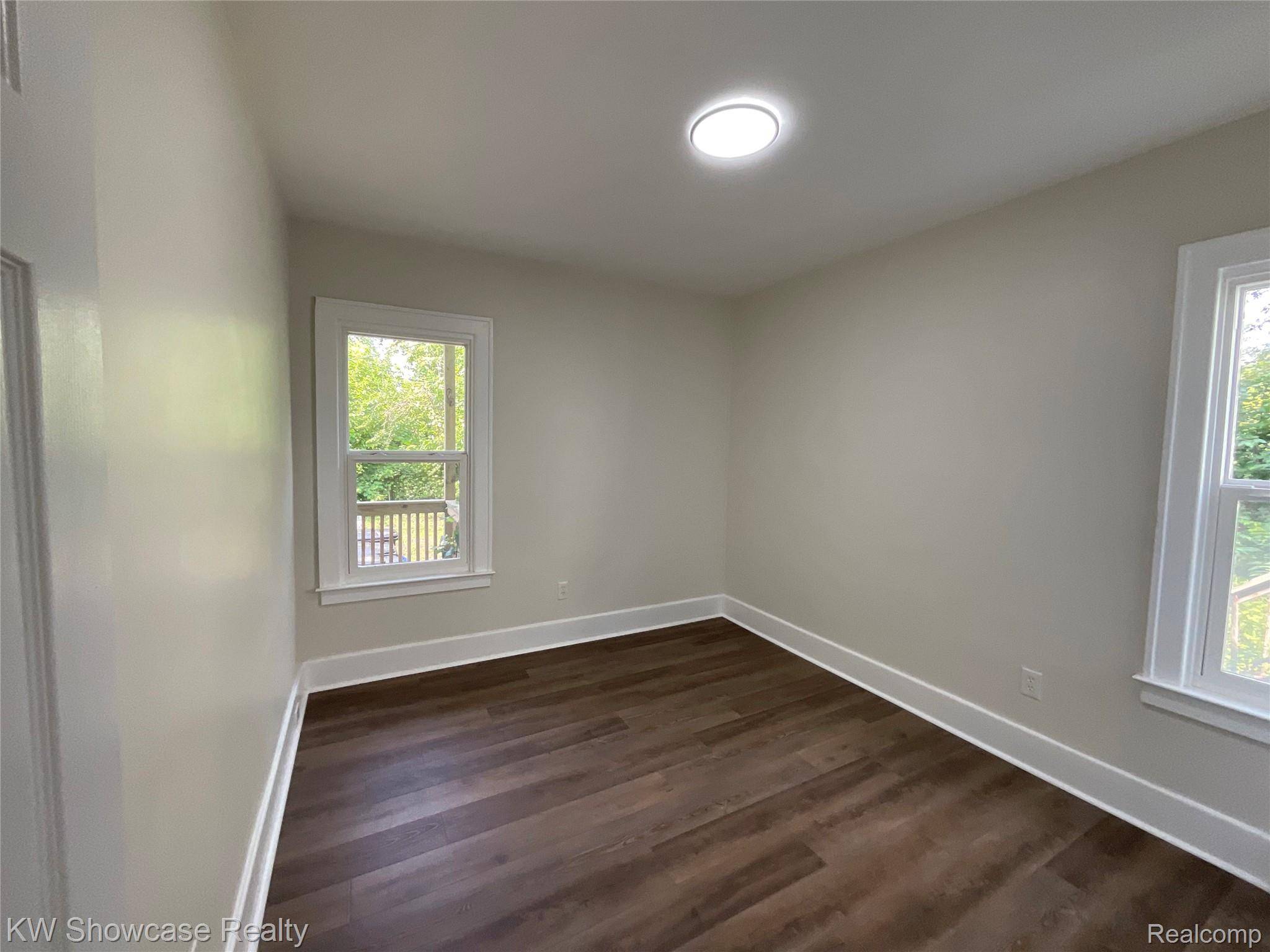 Detroit, MI 48213,5777 Holcomb ST