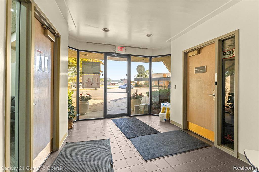 Dearborn, MI 48124,24825 Michigan AVE