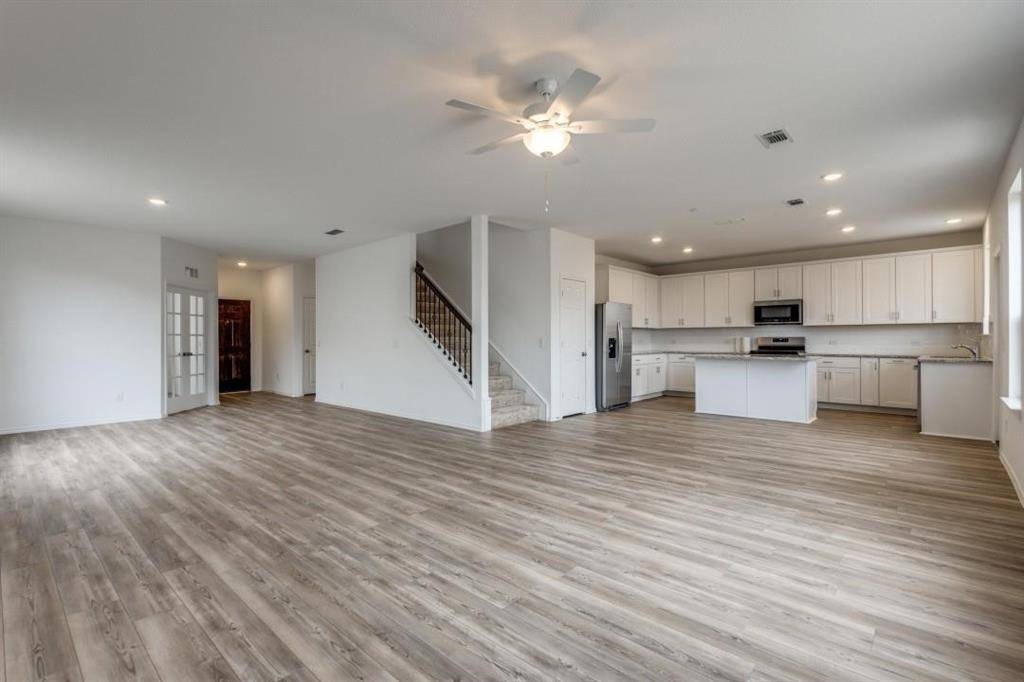 Princeton, TX 75407,1002 CINNABAR Way