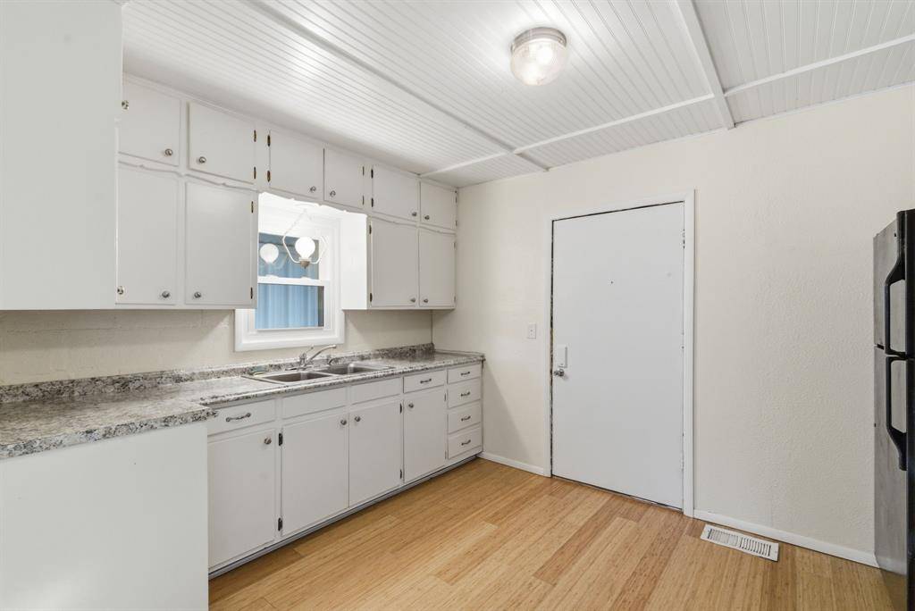 Azle, TX 76020,917 Carpenter Street